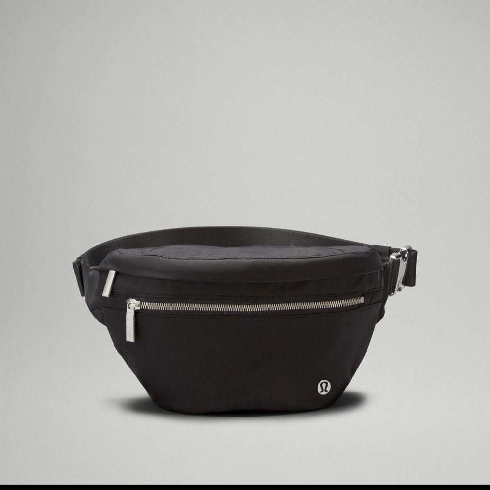 Lululemon city adventurer belt bag 2.5L Black